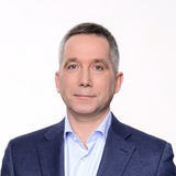 Олег Леонов