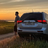 Mitsubishi Outlander / Аутлендер